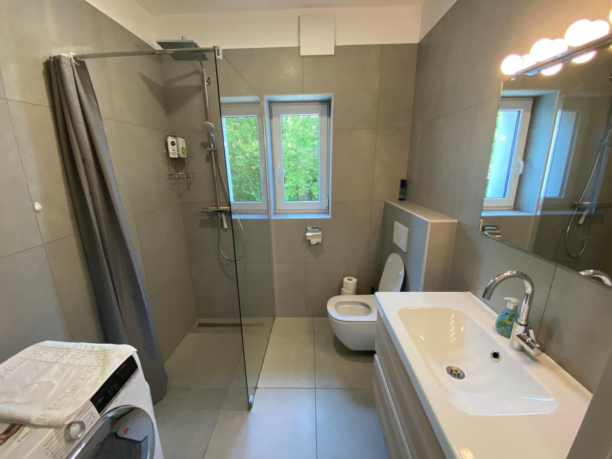 Vila Ada - 4 Cosy Apartments Любляна Екстер'єр фото